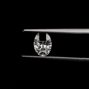 Oferta especial 1Ct IGI Certified VVS Lab Grown Diamond Alphabet U Fancy Cut Diamante suelto para la fabricación de colgantes al mejor precio - Product Image 1