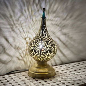 Linternas marroquíes de lujo de diseño único decorativas para decoración de hogar y jardín linterna de vela de Metal de Navidad - Product Image 1