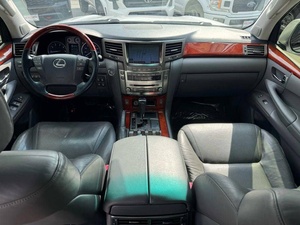 Voiture populaire de base Lex-us LX570 2008 d'occasion à vendre - Product Image 3