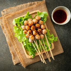 Brochettes de bambou naturel écologique taille personnalisée maison utilisation extérieure camping BBQ fruits taille personnalisée bâton de bambou - Product Image 4