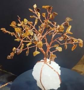 เศษหินอะโพฟิไลต์ทรงต้นไม้รุ่นล่าสุด พร้อมฐาน งานแฮนด์เมดจากอินเดีย สำหรับตกแต่งและบำบัด - Product Image 1