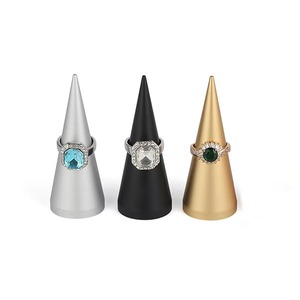 Support de support de bague en forme de cône organisateur de bijoux minimaliste pour affichage de bagues idéal pour la table de vanité et l'affichage de cadeaux - Product Image 2