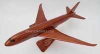 Gia Nhien Fabricant Approuvé Conception Personnalisée Avion en Bois Bas Boeing 787 _ MODÈLE ARTISANAT EN BOIS DE HAUTE QUALITÉ
