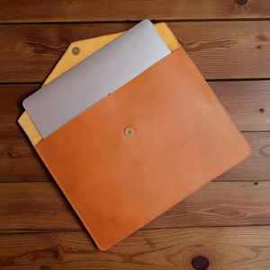 Housse pour ordinateur portable portable durable en cuir véritable de qualité supérieure au look rétro pour les affaires de bureau et les GLS-0335 de transport quotidiennes - Product Image 5