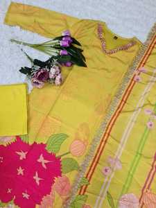 Recién llegado, Ropa Étnica, traje de alta calidad, crape Natural puro con codificación de secuencia, trabajo de bordado, Kurti y pantalón con Dupatta - Product Image 4