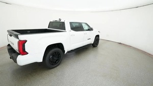 Usado 2020 Toyotas Tundra 4WD SR5 Doble cabina 6,5 'Cama 5.7L Vehículo Mano izquierda Mano derecha Coches usados para la venta - Product Image 4