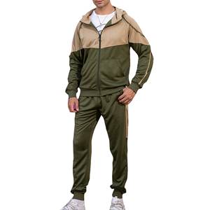 Ensemble de survêtement coupe-vent en nylon personnalisé pour hommes vêtements d'extérieur survêtement en polyester vierge survêtement de maternité personnalisable pour hommes - Product Image 1