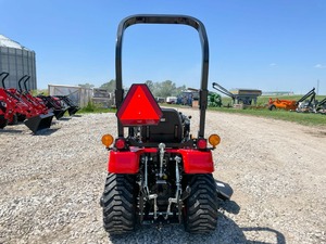 Tractor TYM T224H de Alta Calidad, Nuevo/Usado, con Cargador, 22HP, 4x4, Cortacésped para Pequeñas Granjas y Jardines - Product Image 3