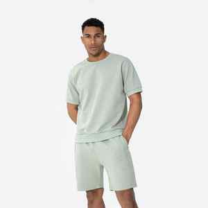 Ensemble double pour hommes T-shirts et shorts d'été en coton Fabrication de logo personnalisé Vente en gros Ensemble surdimensionné de fitness pour salle de sport - Product Image 1