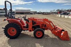 Mini Kubota L2501 Maquinaria agrícola con cargador frontal Tractores agrícolas pequeños Kubota L2501 Garden Mini 4X4 Tractor de ruedas agrícolas - Product Image 2