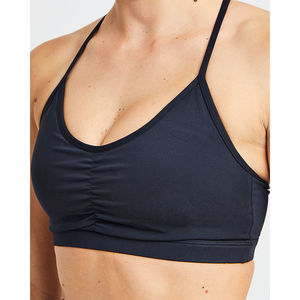 Sujetador Deportivo Negro con Logotipo Personalizado, Detalle Fruncido en el Centro, Tirantes Finos y Alto Impacto, Último Modelo de Sujetador Deportivo para Mujer - Product Image 1