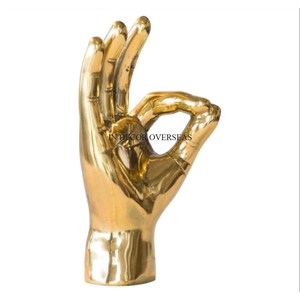 Escultura de aspecto atractivo de Metal de calidad superior chapada en oro de alto grado de diseñador de arte rústico vintage con soporte de Base de Color negro - Product Image 2