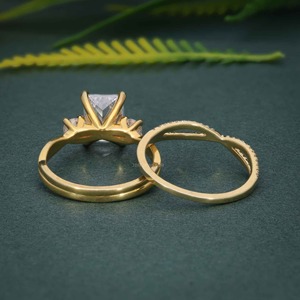 Bague de fiançailles en diamant de laboratoire cultivé certifié IGI, taille radiant, VVS, faite à la main, ensemble de mariage pour femmes, en or massif 14 carats à bas prix - Product Image 6