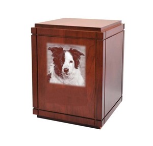 Urnas de cremación de madera hechas a mano de estilo americano de alta calidad para cenizas de gatos y perros, urnas funerarias al por mayor para mascotas - Product Image 1