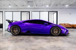 Entrega a Domicilio, Auto Deportivo de Lujo Usado 2021 Huracán EVO-RWD 5.2L V10 Automático, Volante a la Izquierda, Alto Rendimiento - Product Image 4
