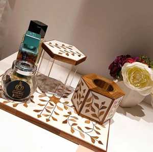 Boîte à chocolat acrylique haut de gamme avec couvercle en incrustation de bois nacré Stockage décoratif pour bonbons et fruits secs - Product Image 2