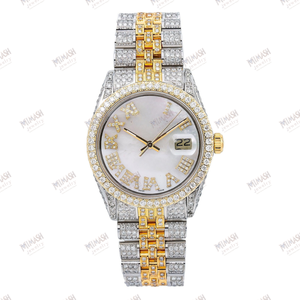 Montre élégante en moissanite avec bracelet en acier inoxydable bicolore or et argent, chiffres romains et affichage de la date - Product Image 6