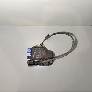 CERRADURA DELANTERA IZQUIERDA VOLKSWAGEN New Beetle Cabrio 1ª Serie (98>10) - Product Image 1