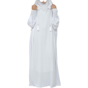 Vente en gros Abaya Bisht modeste de luxe pour femmes Tailles personnalisées Couleurs unies Élément de mode simple Mousseline de soie basique traditionnelle - Product Image 4