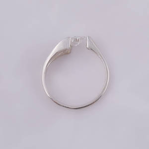 Bague de fiançailles à tige fendue sur un côté coupé en trillion minuscule laboratoire cultivé 14KT or massif 0.5-0.75 TCW pavé réglage certificat IGI - Product Image 6