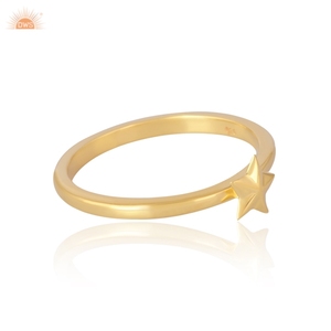 Bague pour femme en or massif 9 carats, belle bague artisanale pour femme, bague à porter tous les jours, fabricant de bijoux sur mesure - Product Image 2