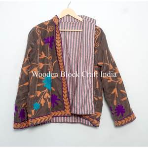 Chaqueta de Terciopelo Bordada con Diseño Floral Bohemio para Invierno y Otoño, Ecológica, Resistente al Viento, Transpirable, con Relleno de Algodón Suzani, Tejido de Punto Regular - Product Image 6