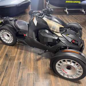 Neuf sous emballage d'origine 2025 Can-Am Ryker Rally Rotax 900 ACE Fabriqué en Chine Autres matériaux - Product Image 1