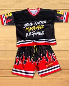 เสื้อครอปไซส์ใหญ่สำหรับผู้ชายเสื้อครอปทรงหลวมพิมพ์โลโก้เสื้อตาข่ายใส่เล่นฟุตบอลแบบลำลอง - Product Image 3