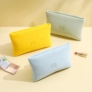 กระเป๋าเครื่องสำอางนีโอพรีนแบบขายส่ง พร้อมซิป กระเป๋าใส่เครื่องสำอางแบบนุ่ม กระเป๋าจัดระเบียบอุปกรณ์อาบน้ำสำหรับเดินทาง - Product Image 2