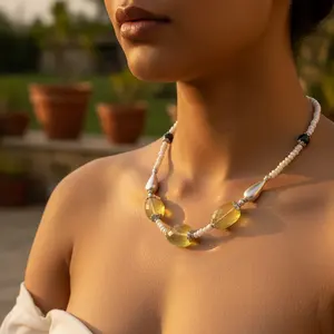 Collar de Perlas de Agua Dulce Verde Lima Vintage - Chapado en Oro de 18K - Product Image 1