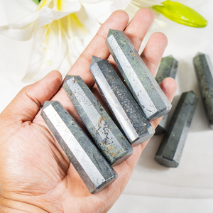 Best Quality Hematite 1 Kg Obelisk/Tower Points Polished Natural Healing Crystal For Meditation Decoration At Wholesale Price - Product Image 3