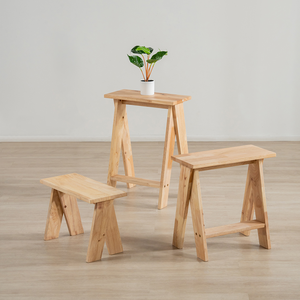 ขาตั้งโชว์สินค้าแบบปรับระดับได้ ทำจากไม้เนื้อแข็ง ทนทาน สวยงาม เหมาะสำหรับใช้ในบ้าน สำนักงาน ร้านกาแฟ ส่งออกจากมาเลเซีย - Product Image 1