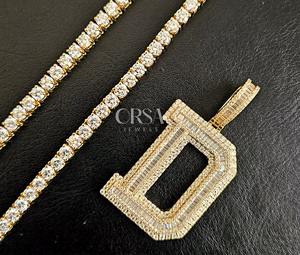 Proveedor indio 925 Colgante de letra D helado de plata con diamantes de corte Baguette para hombres y mujeres disponible a precio de fábrica - Product Image 3