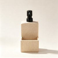 Distributeur de savon en forme de colonne romaine cannelée avec support pour éponge à récurer, beige sable