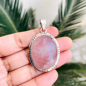 Adorable pendentif en quartz rose naturel 925 collier en argent sterling fait à la main pendentifs fins et breloques cadeau pour les femmes - Product Image 1