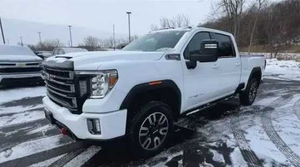 GMC Sierra 2500HD AT4 2023, Cabina Doble, Tracción en las Cuatro Ruedas, Volante a la Izquierda, Asientos de Cuero, 50001-75000 Millas, Cámara Trasera, Euro III, ESC - Product Image 4