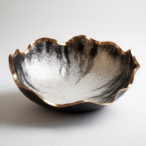 LushVelvet Regal Bowl Dish Regal Imperial Goldleaf Grabado Cuenco artesanal para comedor lujoso y presentación culinaria opulenta - Product Image 6