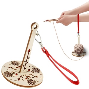 Soporte giratorio de hilo de madera artesanal para tejer, dispensador doble de hilo para muñeca 2026 - Product Image 1