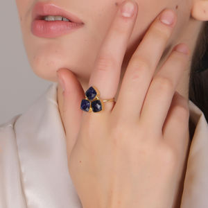 Dua Sodalite Triple Ring Bold Blue Gemstone Ajustable Plaqué or 18 carats Bijoux de déclaration pour mariage et fête - Product Image 6