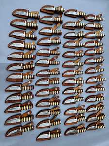 Couteau de chasse personnalisé forgé à la main en acier Damas, acier à haute teneur en carbone, épée d'extérieur, manche avec fourreau en cuir, OEM pris en charge, haute durabilité - Product Image 3