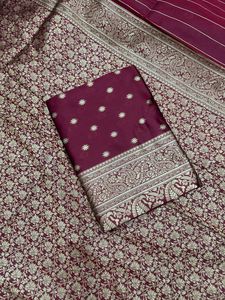 Hermoso Sari de Algodón con Bordado Jacquard y Pallu Exclusivo, para Fiestas de Invierno, VestaExports, para Adultos - Product Image 5