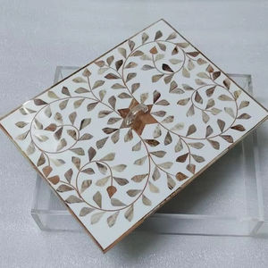 Boîte à bijoux en acrylique rectangulaire faite à la main avec couvercle en incrustation d'os complexe La dernière conception la plus demandée dans le golfe - Product Image 1
