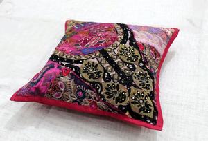 Funda de cojín bohemio Cojín indio | Almohada de retazos decorativa colorida - Product Image 2