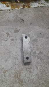 YM YH850 Cosechadora Repuestos 1E6C85-17860 Placa de conexión de acero Producto de servicios de forja - Product Image 2