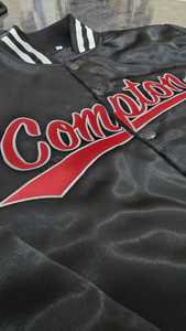 แจ็กเก็ตเลตเตอร์แมนผ้าซาตินสำหรับผู้ชายปรับแต่งได้สไตล์วิทยาลัยผ้าแคนวาสสำหรับแจ็คเก็ตฤดูใบไม้ร่วง - Product Image 5