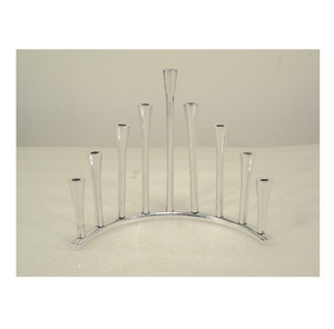 Support de bougeoir à 9 bras en aluminium polonais de qualité supérieure pour article décoratif de fête de salon à la maison - Product Image 1