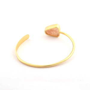 กำไลข้อมือทรงแฟนซี ทำจากควอตซ์เชอร์รี่ดิบ ไม่เจียระไน ผิวสัมผัสแบบตอก ปรับขนาดได้ ชุบทอง 18k งานแฮนด์เมด สำหรับเธอ - Product Image 4