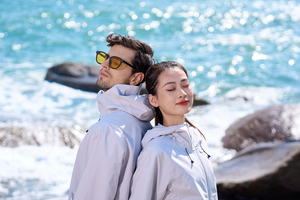 Veste à coque dure sans couture pour femme haute performance 100% polyester imperméable pour respirant séchage rapide YKK zips régulier - Product Image 6