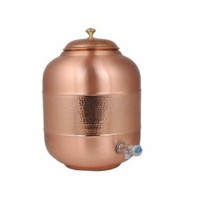 หม้อเก็บน้ำเย็นโลหะทองแดงแข็งเคลือบเงาดีไซน์แบบตอก - Product Image 2