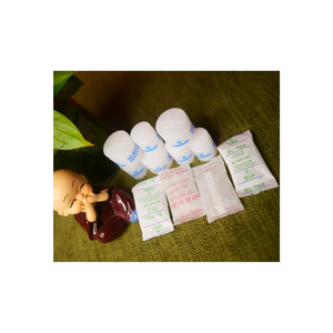 Paquetes de gel de sílice de alta calidad, adsorbente certificado ISO para aditivos del petróleo, mantenimiento de alimentos, fabricante de China, botella SIO2 - Product Image 3